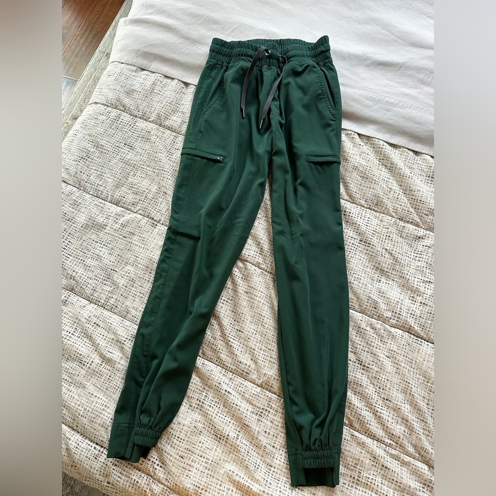 Scrub pants